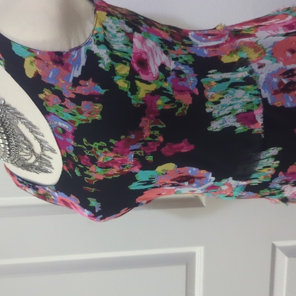 JONES STUDIO Chiffon Tiered Dress ~ EUC - Picture 3 of 10